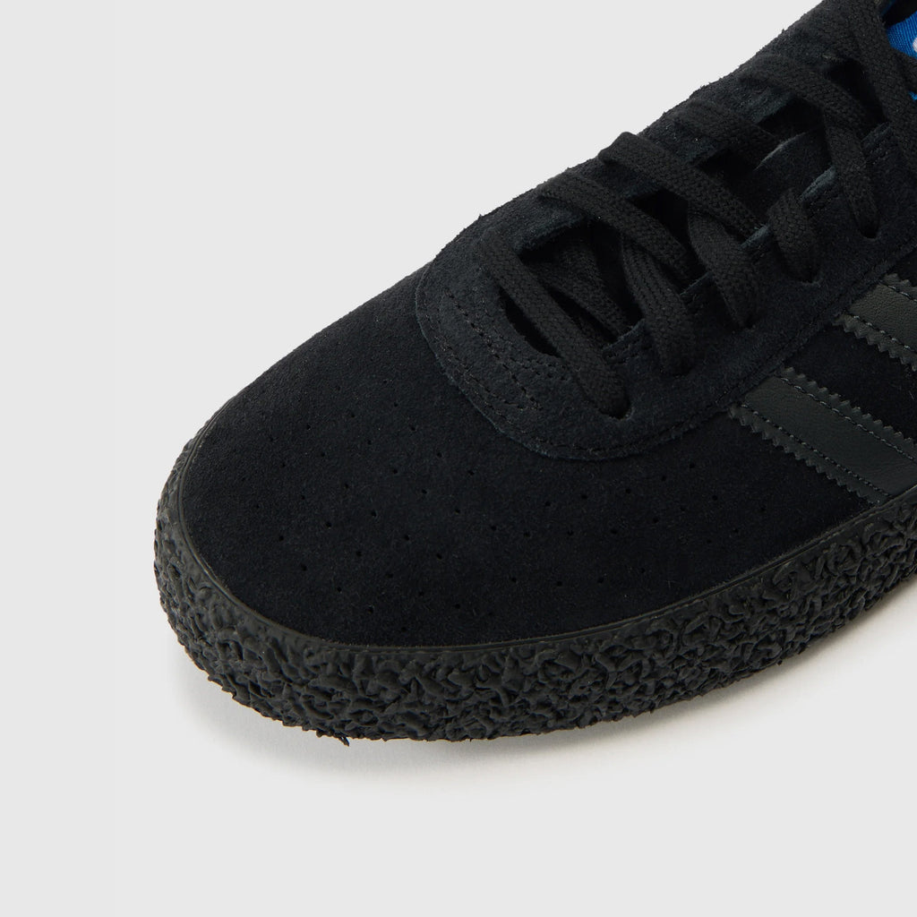 Adidas Montreal RM - Core Black / Carbon / GUM5