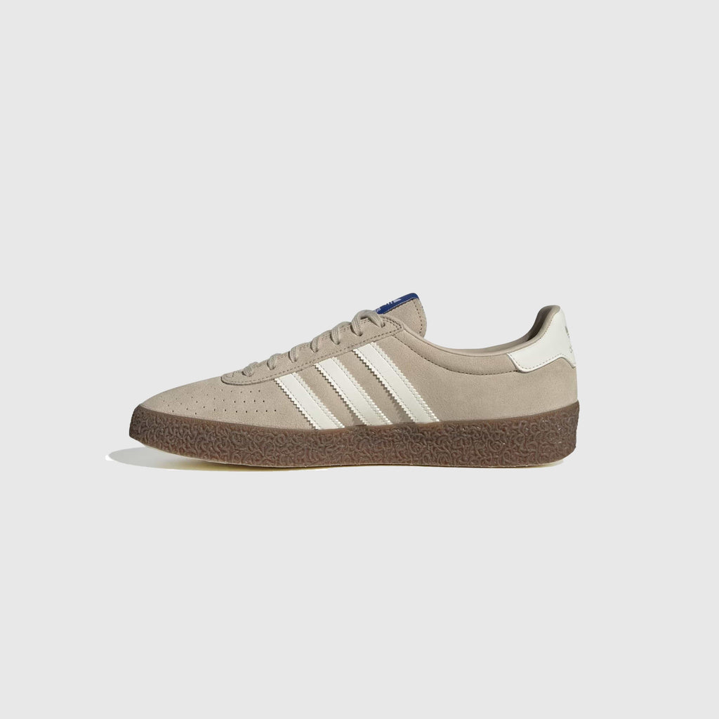 Adidas Montreal RM - Magnum Beige / Core White / Gum5