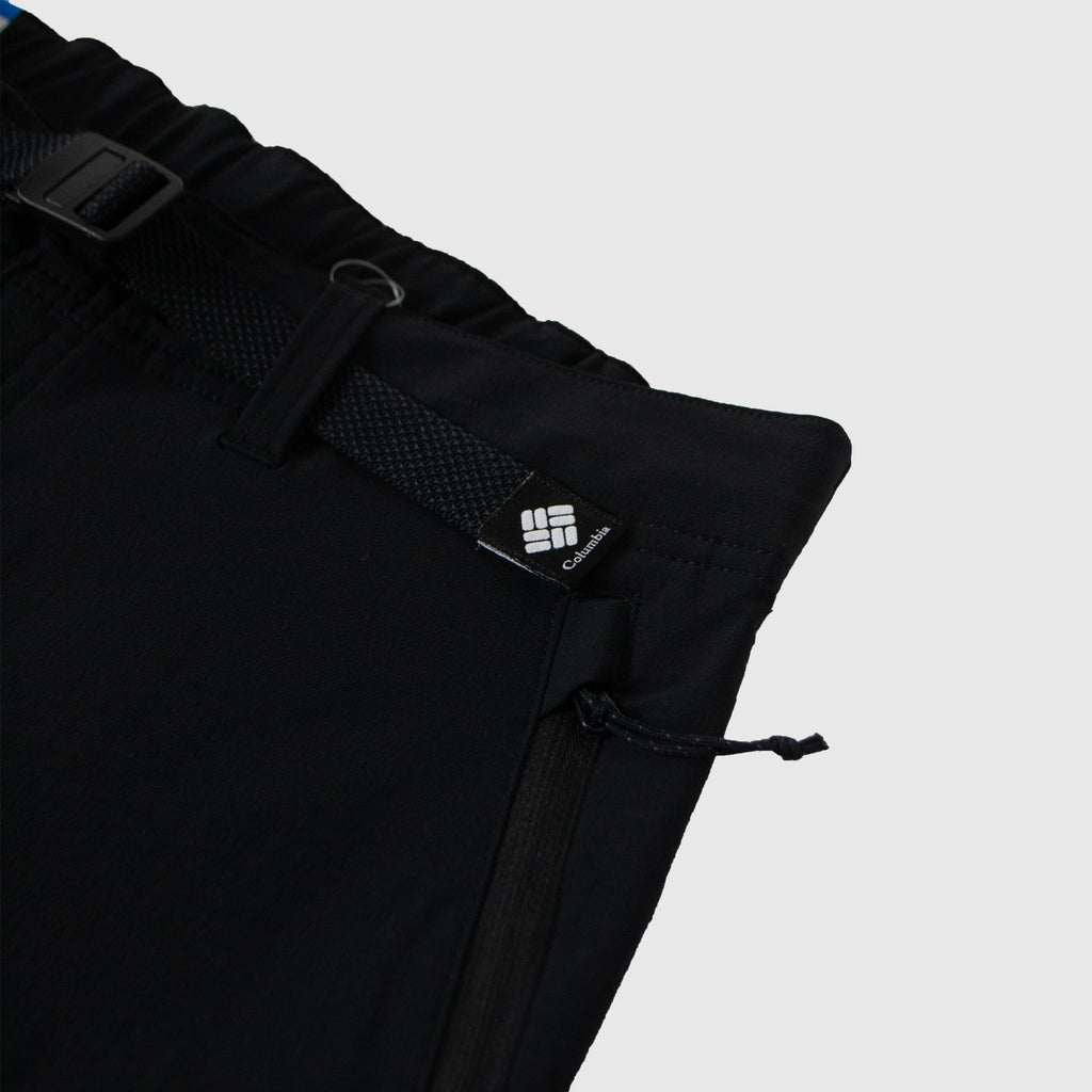 Columbia Essential Hike AY Pant - Black - Front Close Up