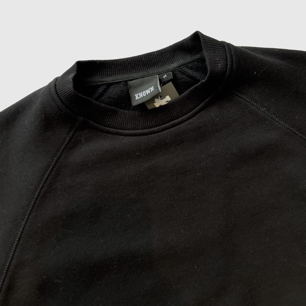 KNWN Basic Sweat - Black - Front