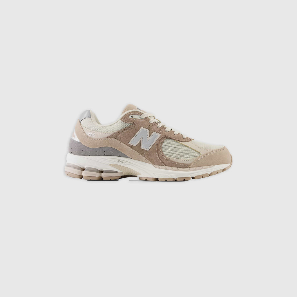 New Balance 2002R - Driftwood / Sandstone