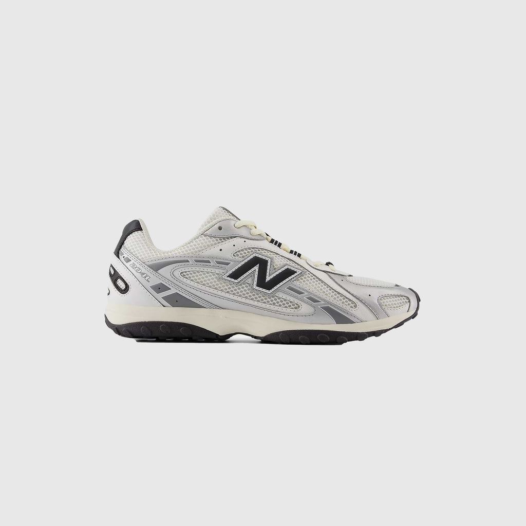 New Balance 204L - Silver Metallic / Black SWD