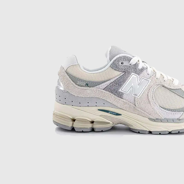 New Balance 2002R - Linen / Concrete