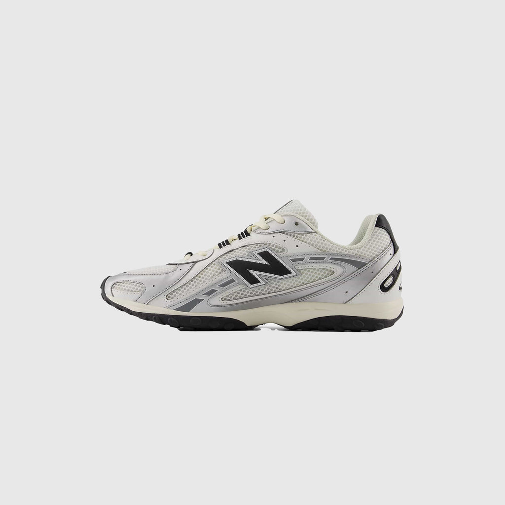 New Balance 204L - Silver Metallic / Black SWD