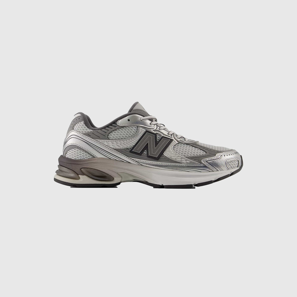 New Balance 2010 Grey Days 2026 - Black Silver / Metallic Silver