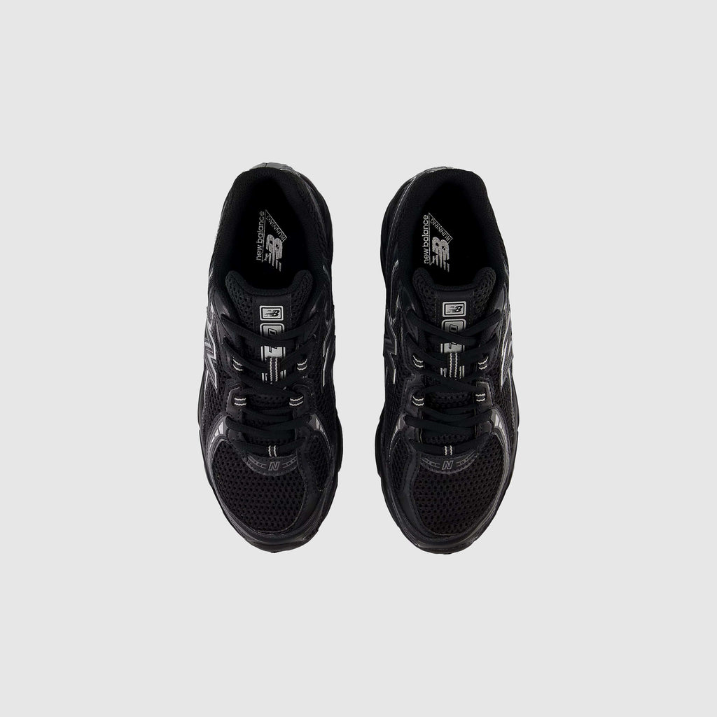 New Balance 740 - Black / Silver Metallic