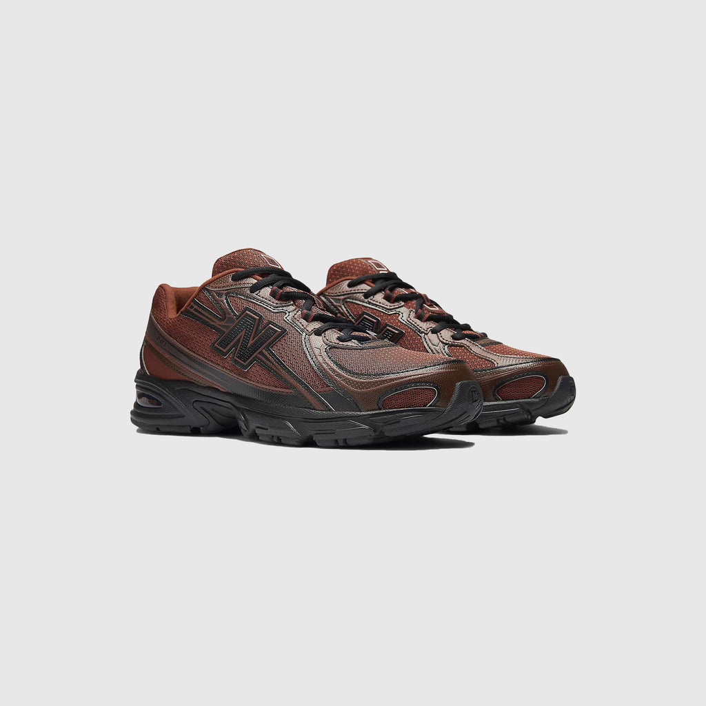 New Balance 740 - Relic Brown / Pumpernickel