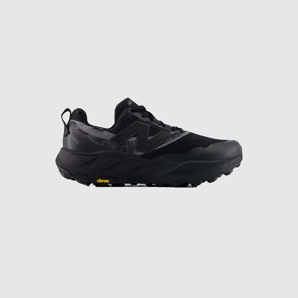 New Balance Hierro v9 GORE-TEX® Shoes - Black / Black Cement / Castlerock
