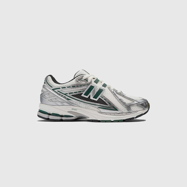New Balance 1906R - Silver Metallic / Nightwatch Green / Sea Salt