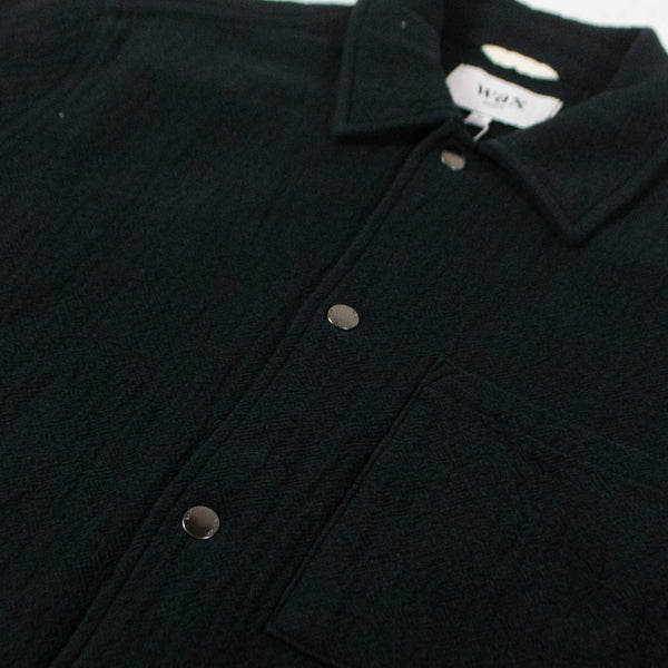 Wax Romer Overshirt - Heavy Cotton Crinkle Black Close Up