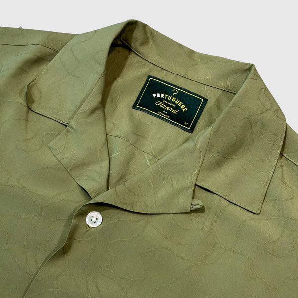 Portuguese Flannel Face Shirt - Green - Front Close Up