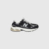 New Balance 2010 - Black / Shadow Grey / Sea Salt