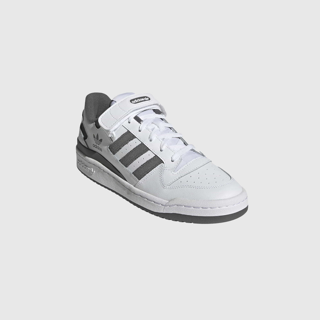 Adidas Forum Low - White / Four Grey / White Front Toebox 