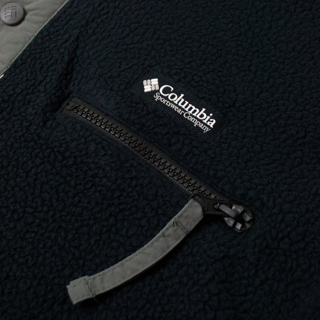 Columbia Helvetia Half Snap Fleece - Black - Close Up