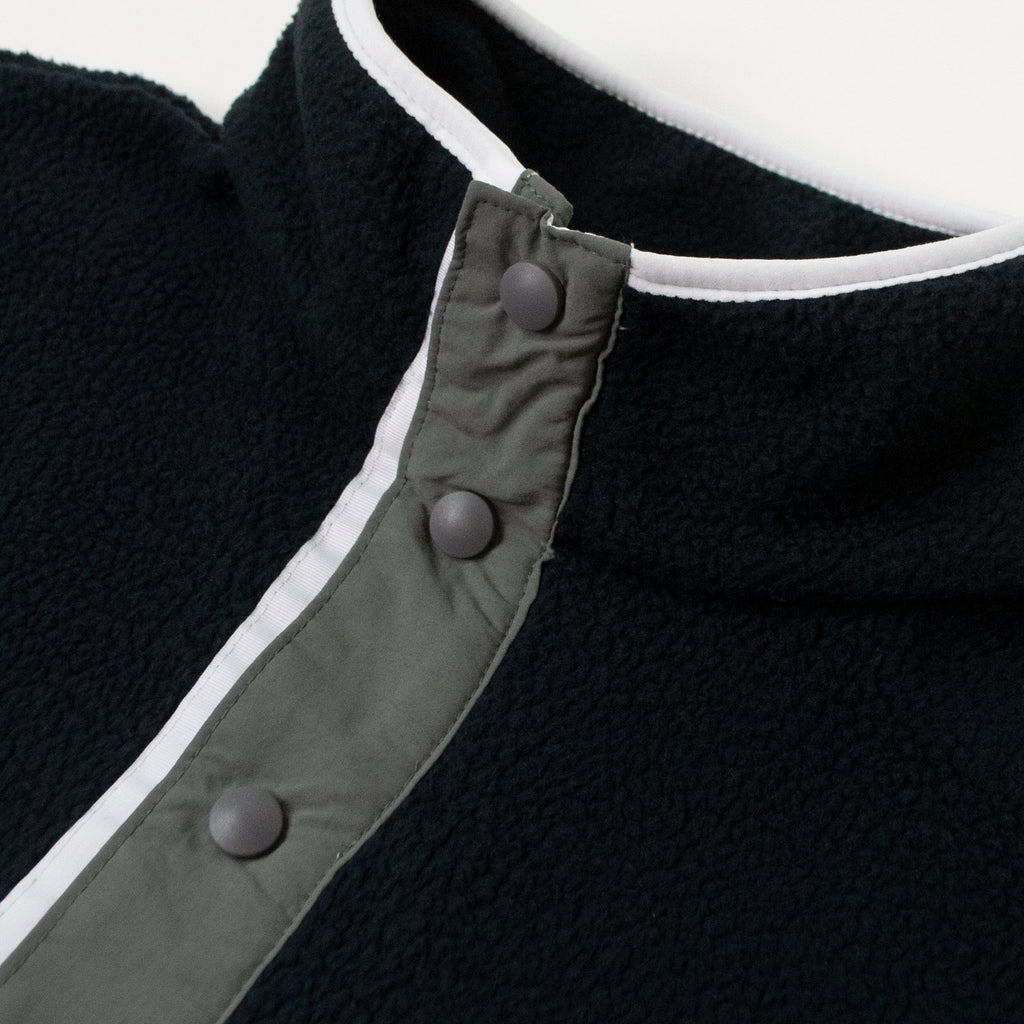 Columbia Helvetia Half Snap Fleece - Black - Close Up
