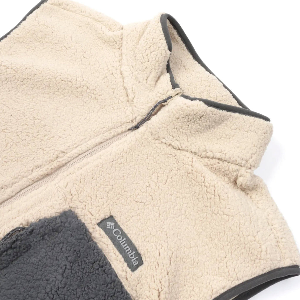 Columbia Mountainside Vest - Ancient Fossil / Shark - Close Up
