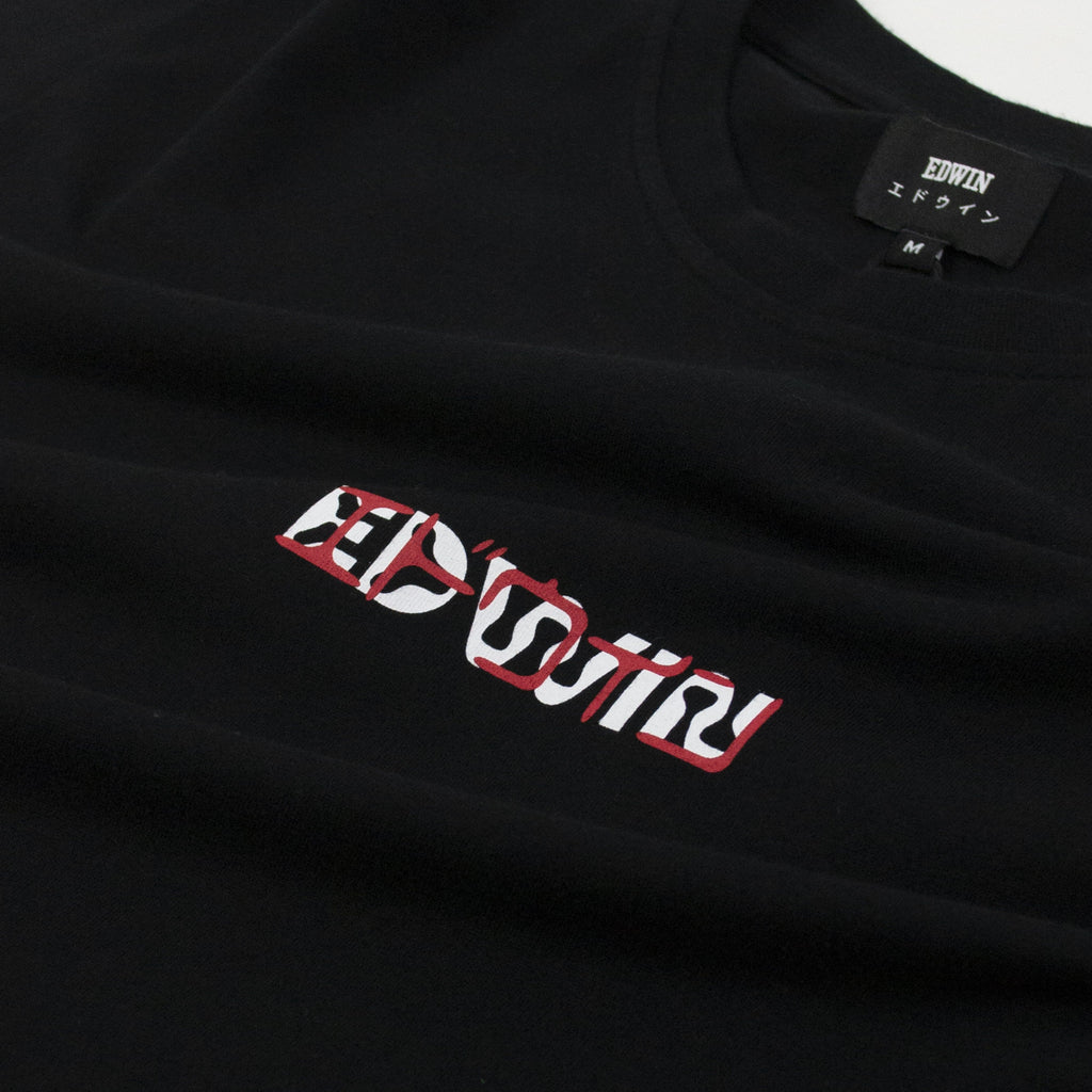 Edwin SS Intertwined Tee - Black Garment Washed Graphic Close Up 