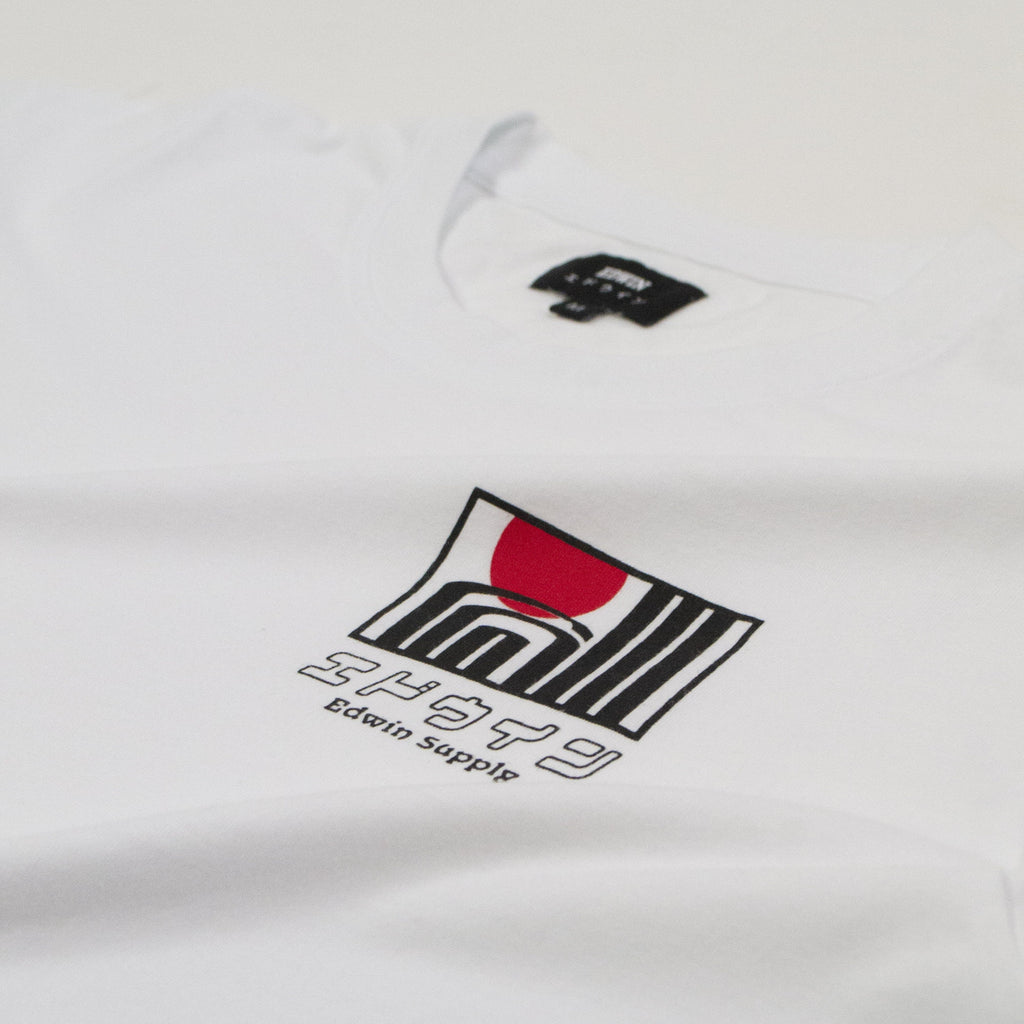 Edwin SS Sun Buildings Tee - White Garment Washed Graphic Close Up