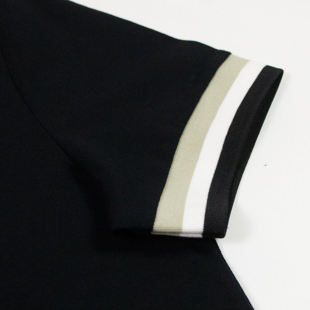 Fred Perry Pique T-Shirt - Black - Close Up