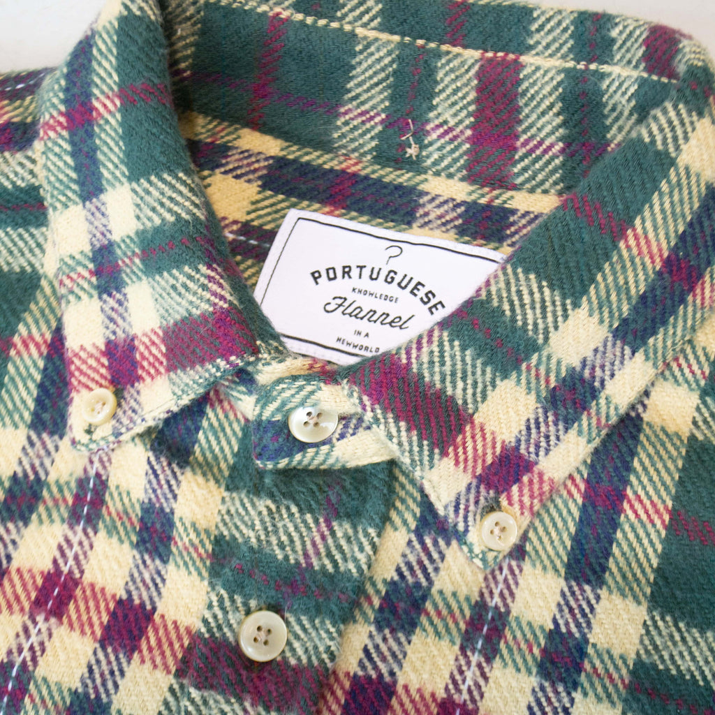 Portuguese Flannel LS Melgaco Shirt - Green Collar Close Up 