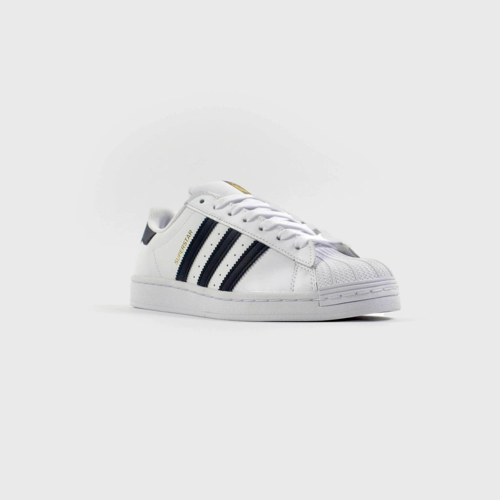 Adidas Superstar white/black side front View