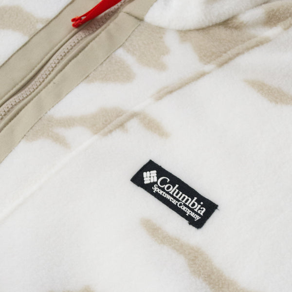 Columbia Field ROC Backbowl Fleece - Sea Salt Chest Label 