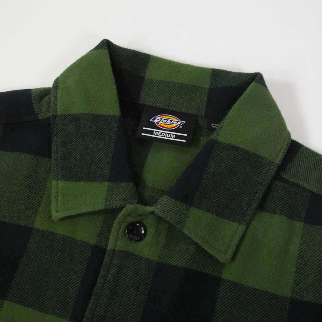 Dickies LS New Sacramento Shirt - Pine Green Collar