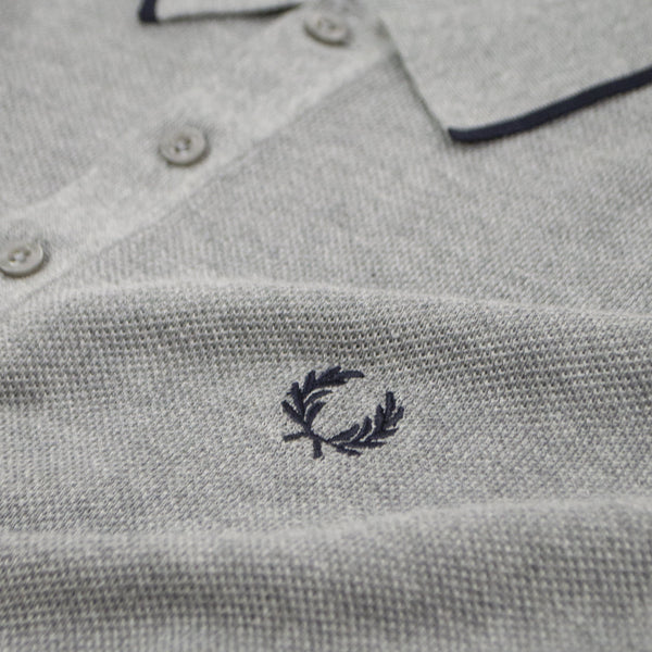 Fred Perry SS Tipped Knitted Shirt - 420 Steel Marl Laurel Wreath